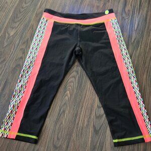 TRINA TURK Capri Style Athleisure/Athletic Leggings NWOT/SIZE XL